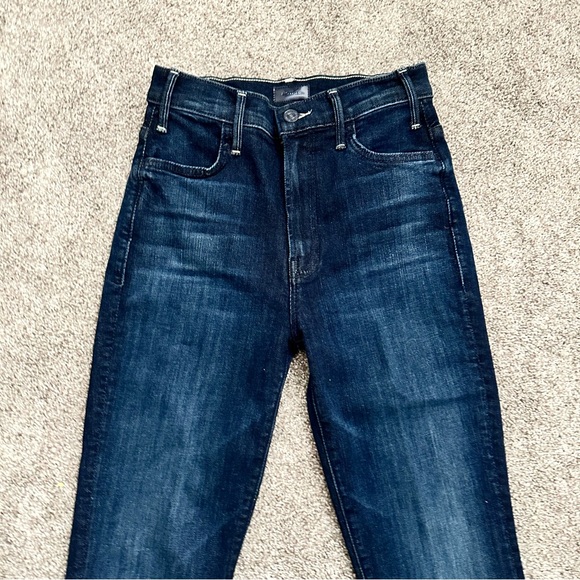 MOTHER The Hustler Ankle Jeans in Dark Wash "Corner Piece" - Picture 8 of 15